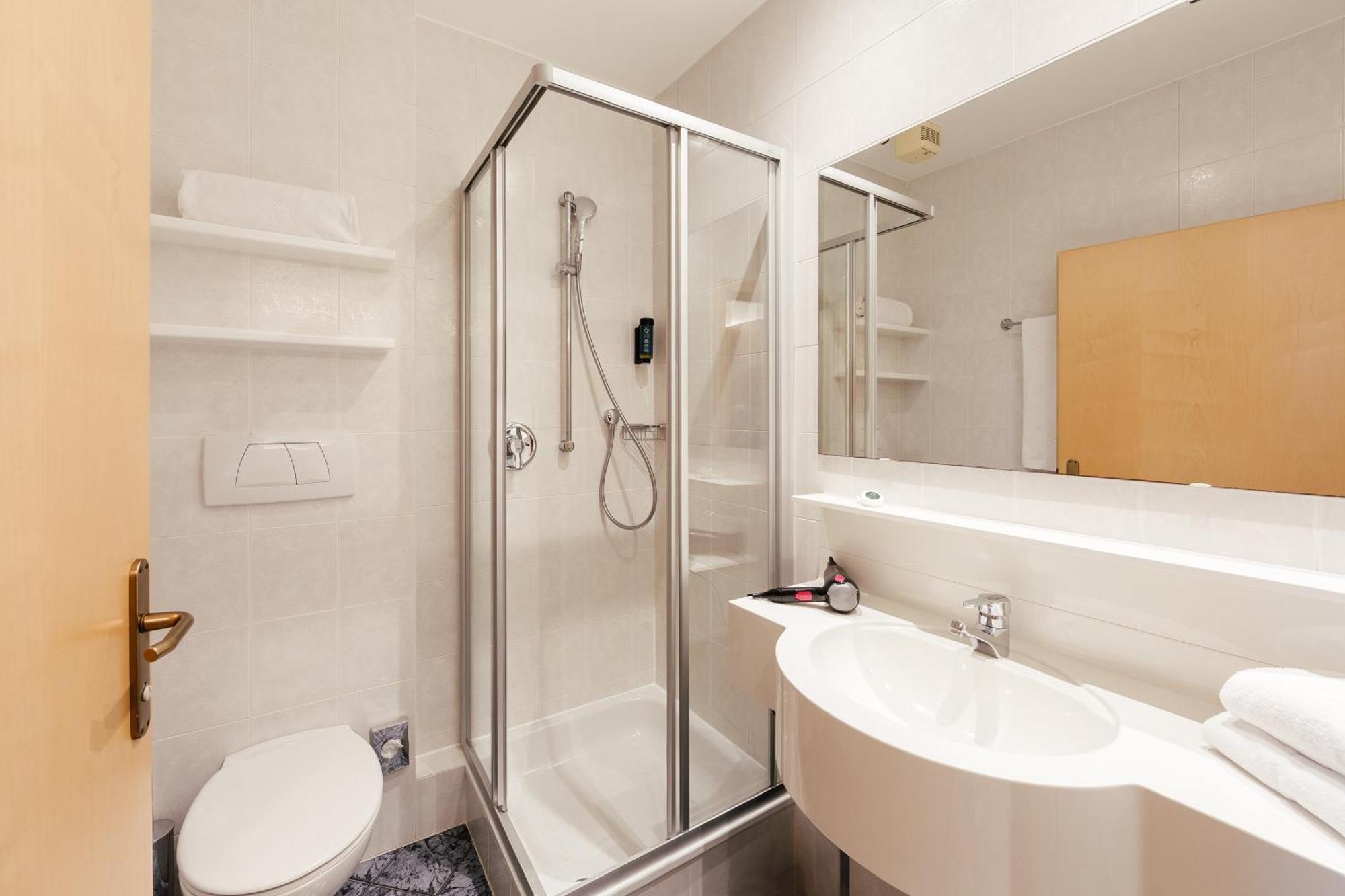 Hotel Gaestehaus Salvatorianerinnen 3*
